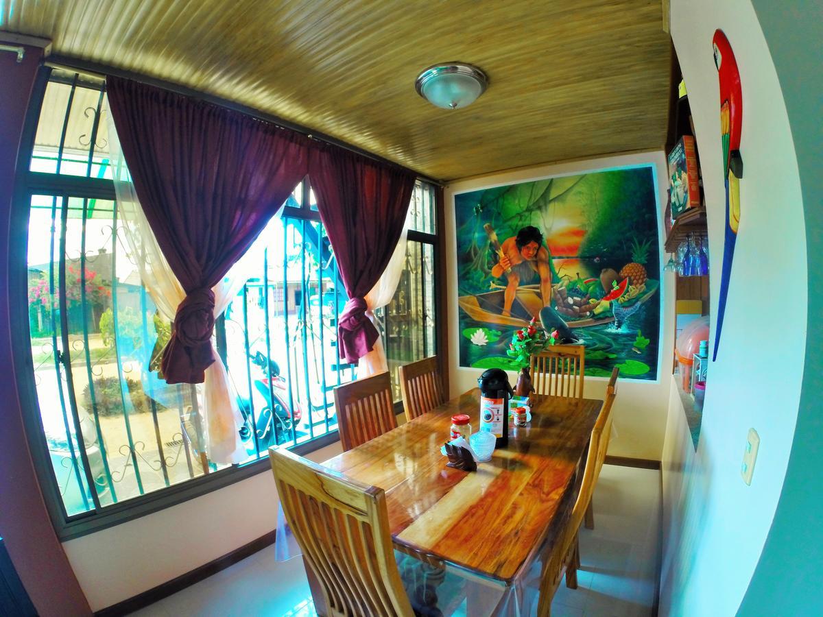 Hostal La Esperanza Leticia Dış mekan fotoğraf