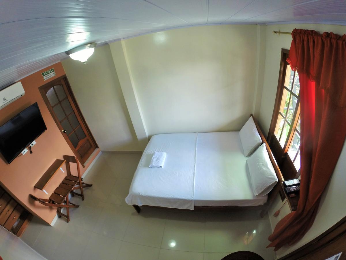 Hostal La Esperanza Leticia Dış mekan fotoğraf